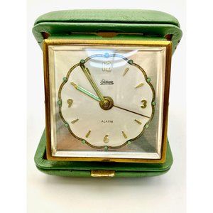 Adorable Vintage little "Venus" clock